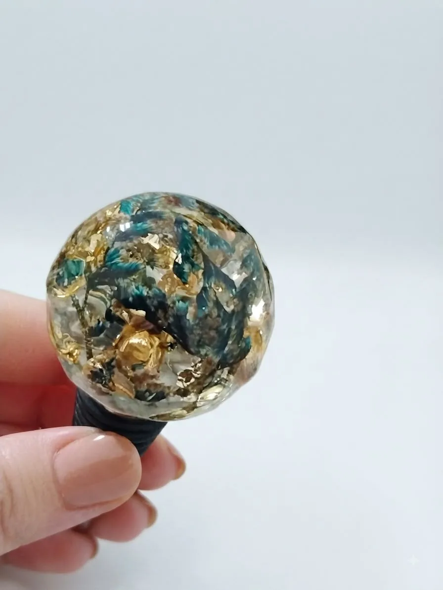 Teal Bloom Resin Wine Stopper